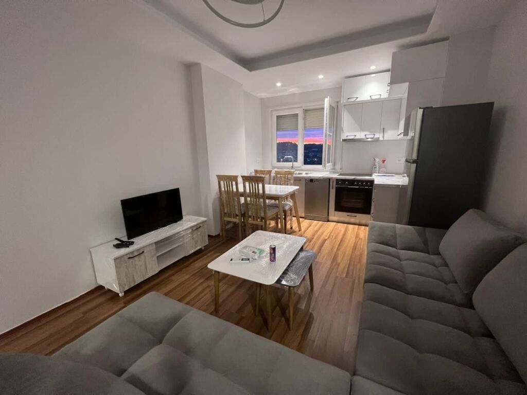 ASTIR APARTAMENT 1+1 PER QERA!