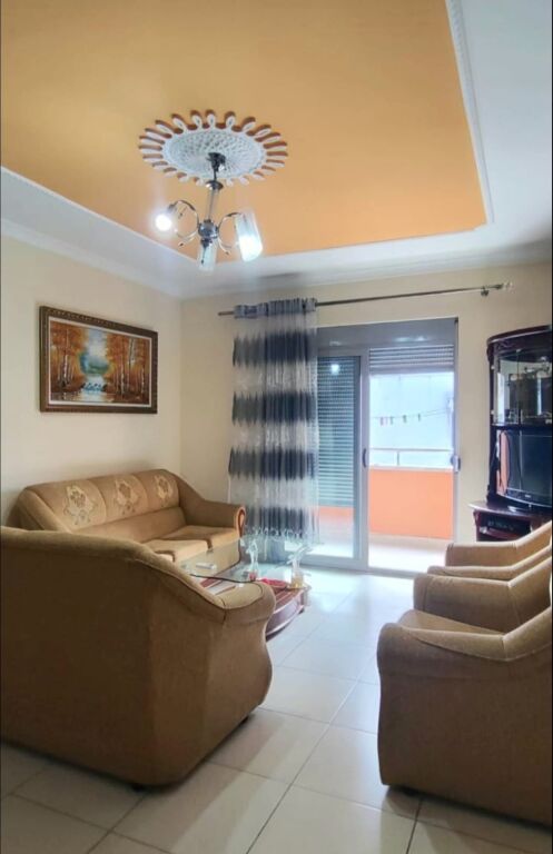 Jepet Me Qera Apartament 2+1+2 Tualete +2 Ballkone