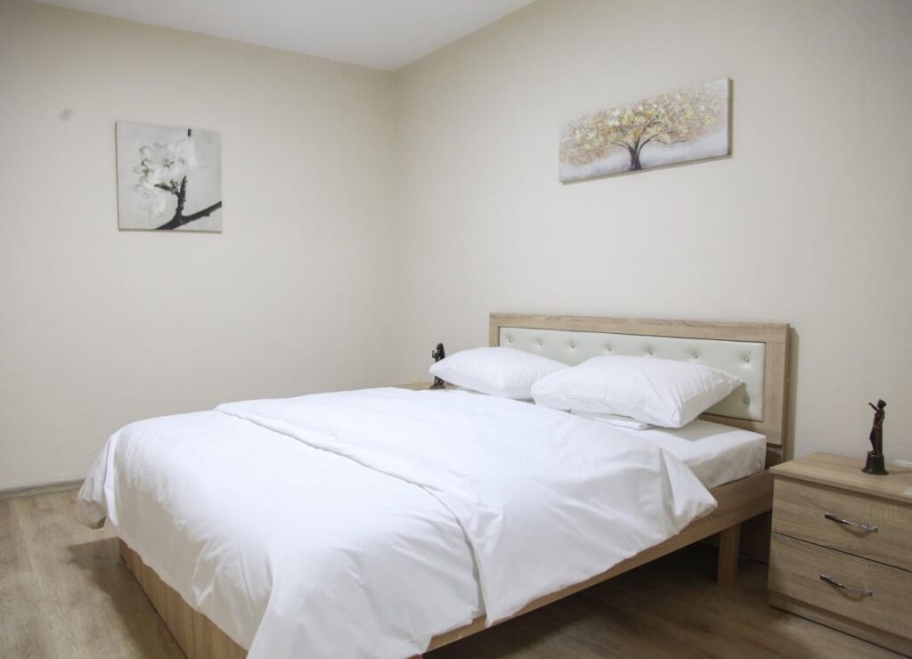 Apartament 2+1 prane spitaleve 600 mij leke