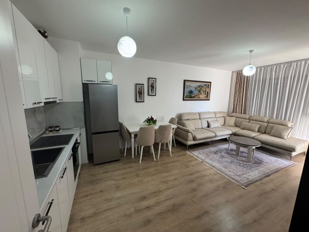 2+1 apartment for rent in Din Bosko (70,000 leke)