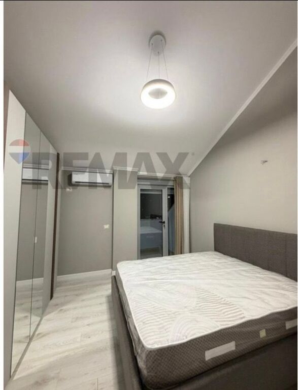 2+1, dry lake with parking, 900 thousand lek negotiable