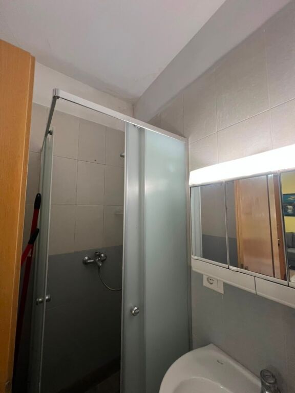 🏡✨ SHITET APARTAMENT 1+1 ME VERANDË TË MADHE – PLAZH ILIRIA, DURRËS