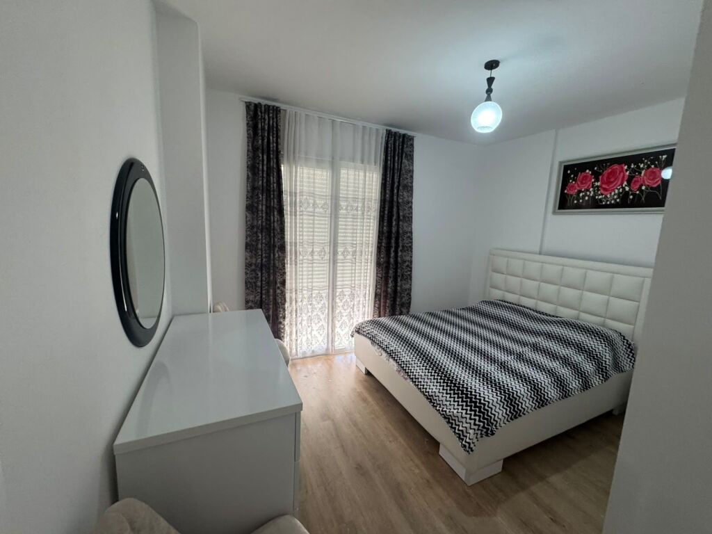 2+1 apartment for rent in Din Bosko (70,000 leke)