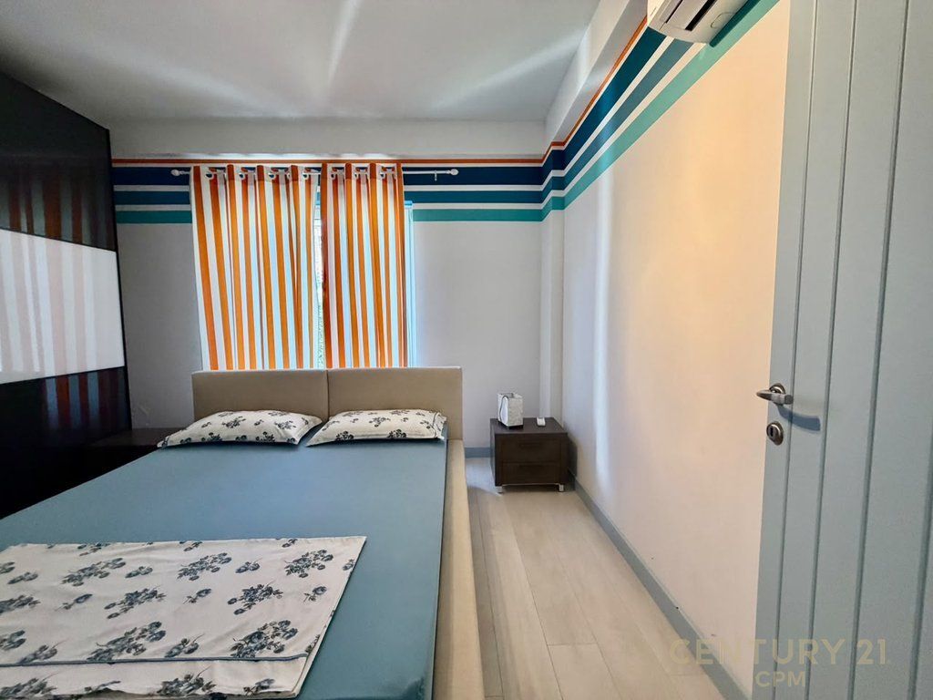 LURA 2 SELLING SUPER ADJACENT VILLAS LINE 2 568,500 € or 51,900,000 Lekë