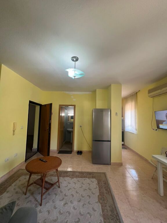 🏡✨ SHITET APARTAMENT 1+1 ME VERANDË TË MADHE – PLAZH ILIRIA, DURRËS