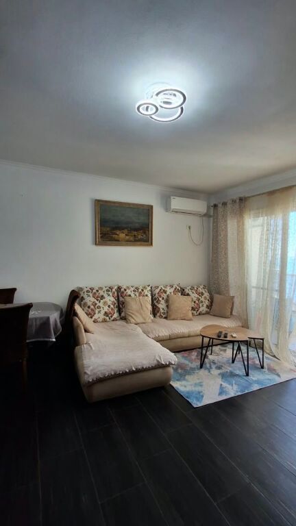 APARTAMENT 2+1 ME QIRA – ME PAMJE DETI!