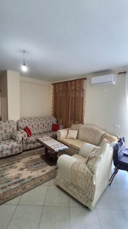 JEPET ME QIRA APARTAMENT 3+1 – STACIONI I DYTË, PLAZH!
