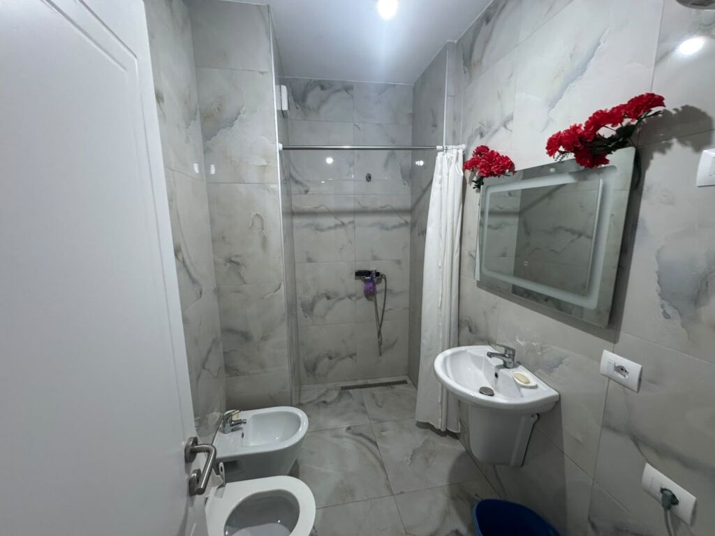 2+1 apartment for rent in Din Bosko (70,000 leke)
