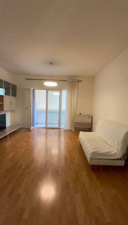 Jepet me qera apartament 2+1+2, te Liceu Artistik