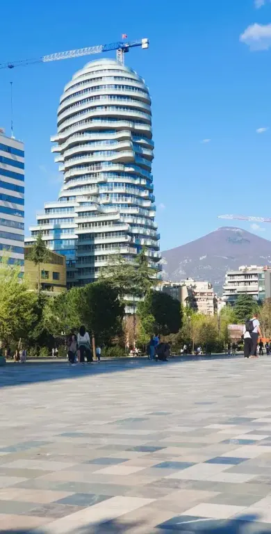 🌇 SHITET APARTAMENT 1+1 NË KATIN E 14-TË – TIRANA’S ROCK 📍