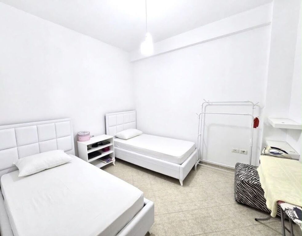 Apartament 2+1 per qera Yzberisht !