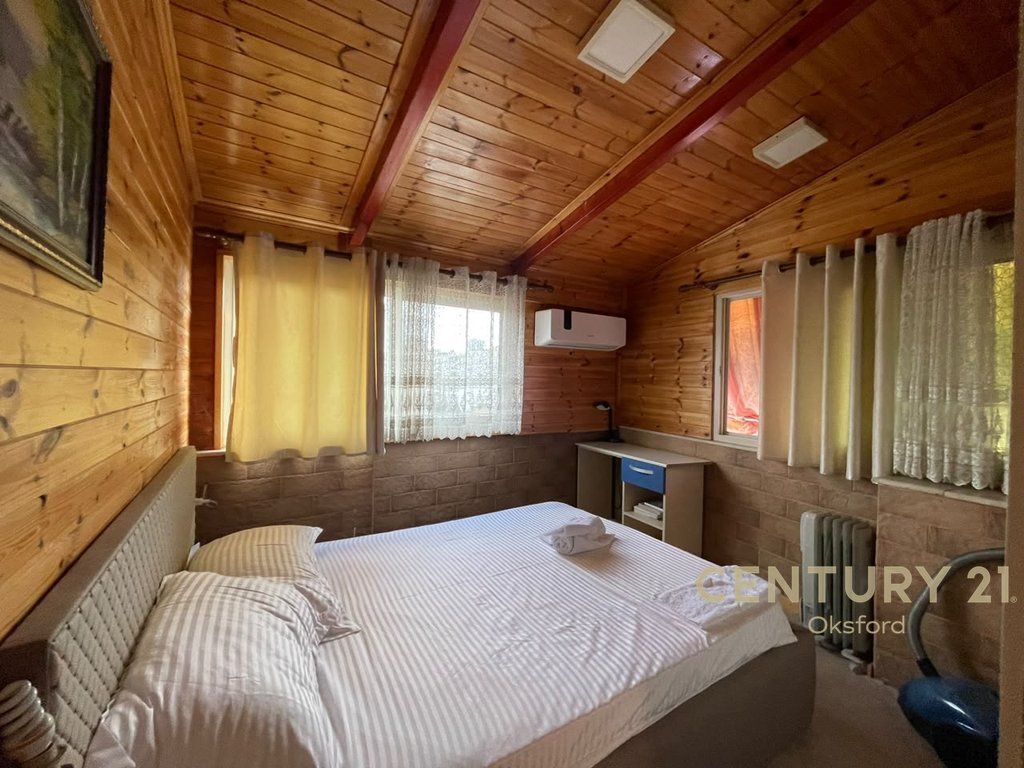 VICINO A SELVIS IN VIA SIRI KODRA, VENDESI 2 APPARTAMENTI 3+1+2 E APPARTAMENTO 1+1 422,400 €
