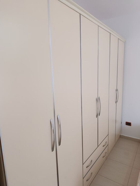Qera | Apartament 1 + 1 | Rruga 5 Maji | 500 €/muaj