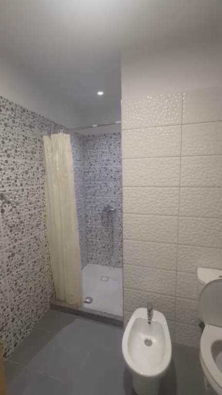 Apartament 2+1 per qera ne Astir !