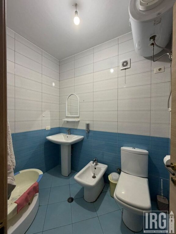 Apartment 2+1 for rent at Fresku, near Rrethit