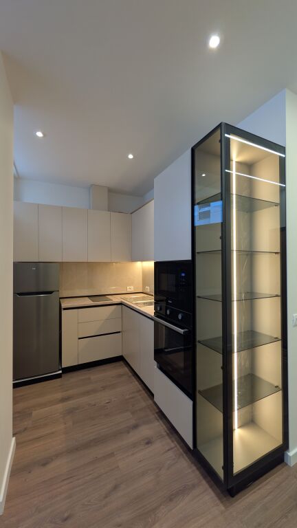 Shitet Apartament 47m² - Fresku