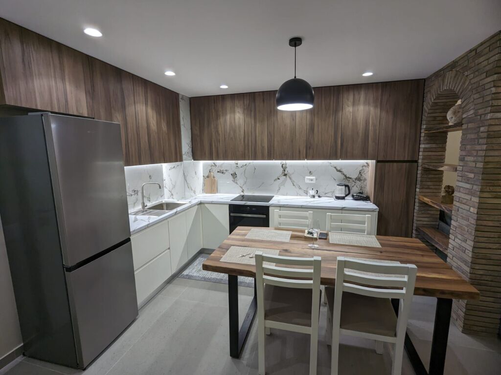 Apartment 2+1+Parking Space for rent in Lungomare, Vlore