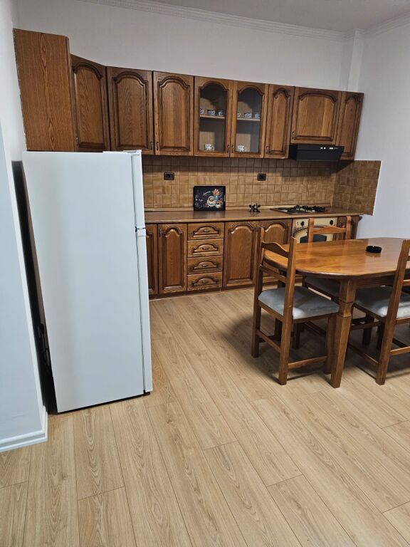 APARTMENT FOR RENT 2+1+2 KONGRESI I MANASTIRIT 70,000 LEKE F