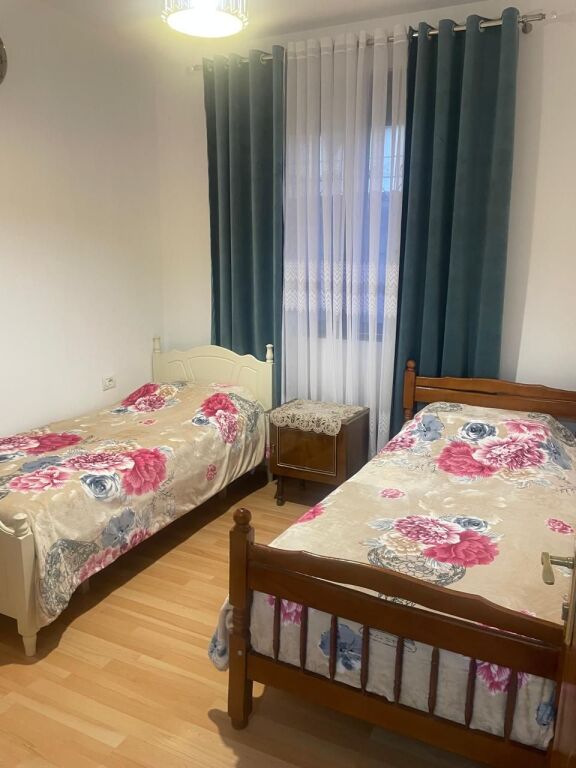 Rent | Shtëpi private 3 + 1 | Allias | 500 €/month