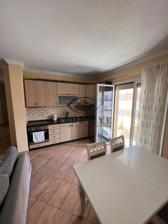 APARTAMENT 2+1 ME QIRA – TEK HOTEL VIVAS!