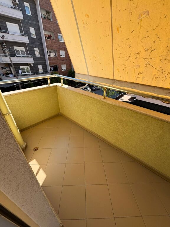 🏠 Apartment 2+1 for sale – Fresku 📍 Address: Fresku, Dajti Street, 200 m from Market Ana