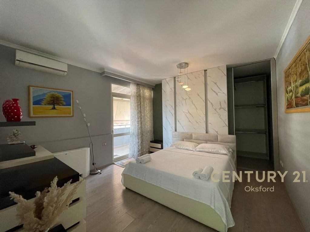 VICINO A SELVIS IN VIA SIRI KODRA, VENDESI 2 APPARTAMENTI 3+1+2 E APPARTAMENTO 1+1 422,400 €