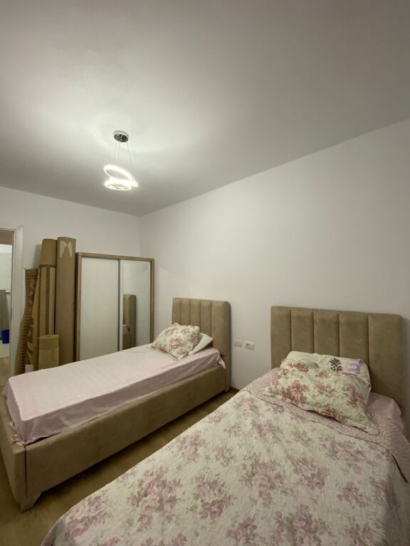 Qera | Apartament 2 + 1 | Rruga 5 Maji | 500 €/muaj