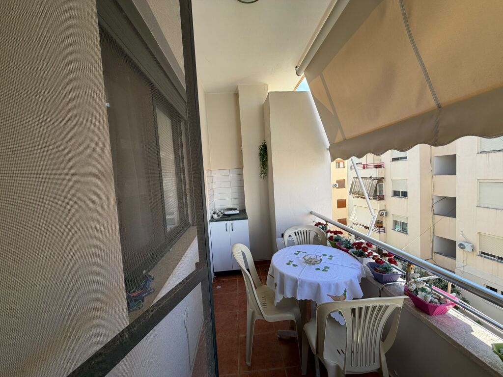 Shitet Apartment 1+1 te Shkembi kavajes