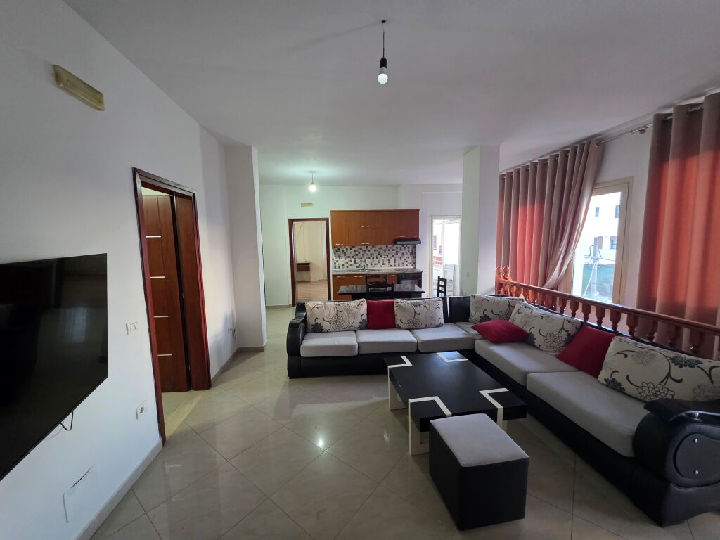 📍Rruga Jordan Misja Jepet Apartament 2+1+2+Verande Me Qera