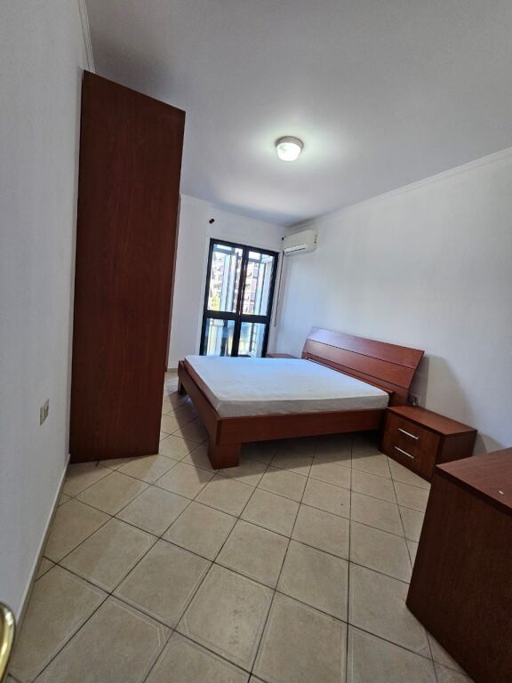 Apartament 1+1 ne shitje, Perballe Delijorgjit !
