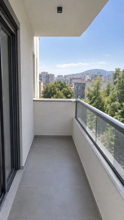 ZYRE 25,000 LEKE PALLATI ME SHIGJETA