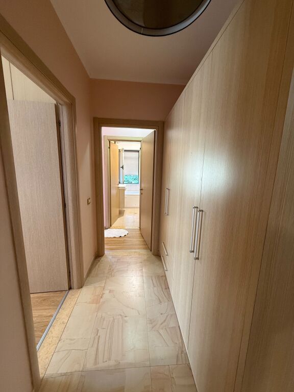 For rent 2+1+2+parking Dry Lake Peti Street 800€