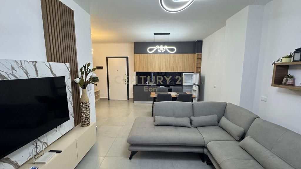 APPARTAMENTO 1+1 IN VENDITA VICINO AL MARE, MOBILIO NUOVO, GOLEM !