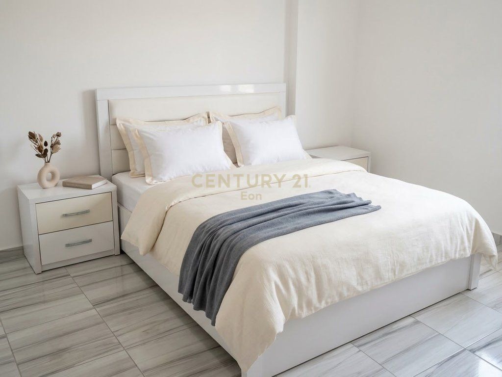 2+1 i bollshëm 94 m² në Shkëmbin e Kavajës, Durres – Pallat i mirëadministruar me ashensor !