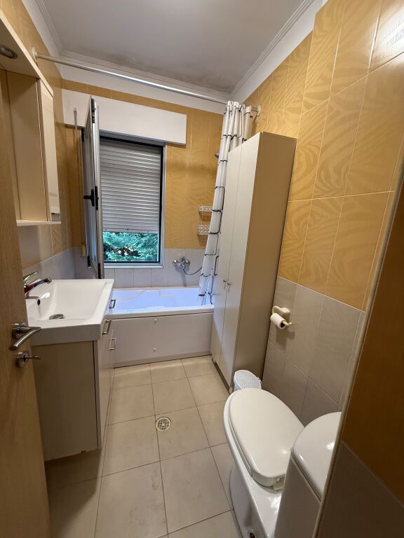 For rent 2+1+2+parking Dry Lake Peti Street 800€