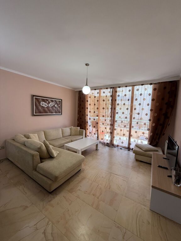 For rent 2+1+2+parking Dry Lake Peti Street 800€