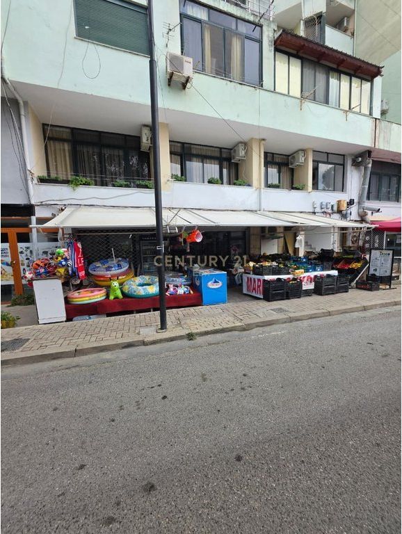 Dyqan Në Shitje në Plazh, Durrës !