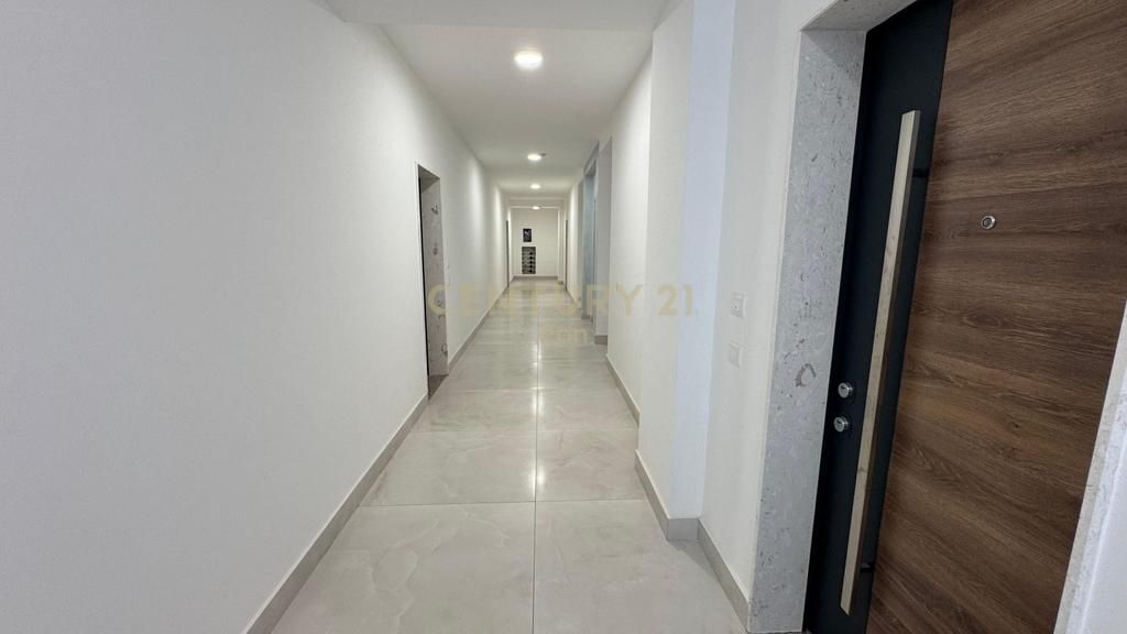 APPARTAMENTO 1+1 IN VENDITA VICINO AL MARE, MOBILIO NUOVO, GOLEM !