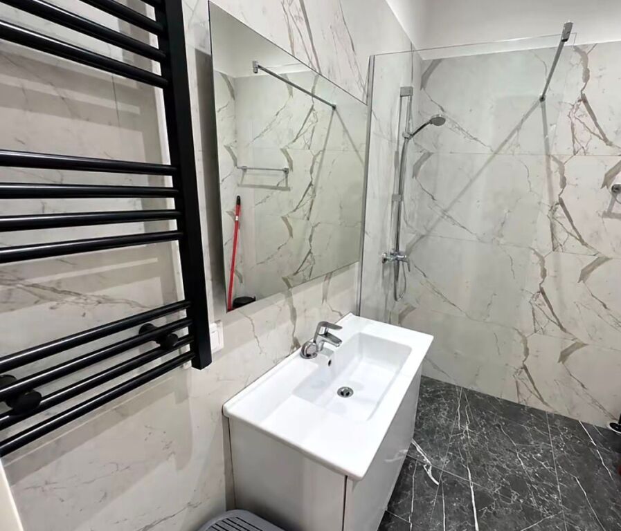 Qera apartament 1+1 kompleksi Delijorgji