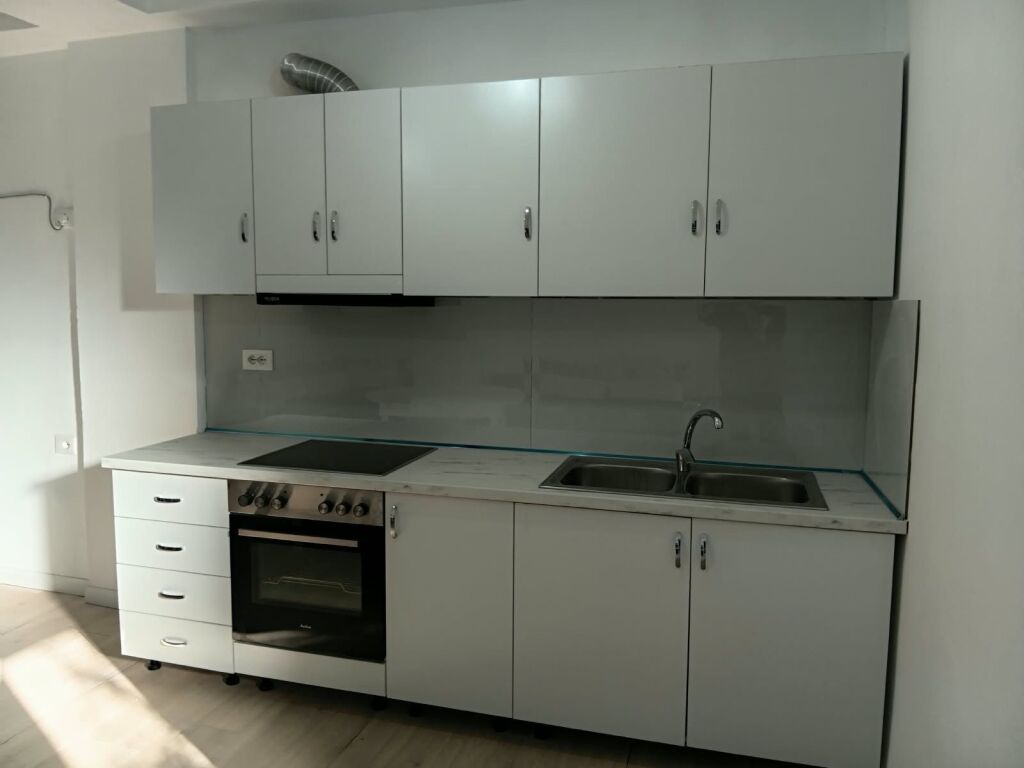 Apartament 2+1- Me Qera ne Fresk, Tirane!