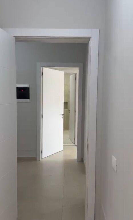 Affittasi 2+1+2 parzialmente arredato Kamez 40.000 lek
