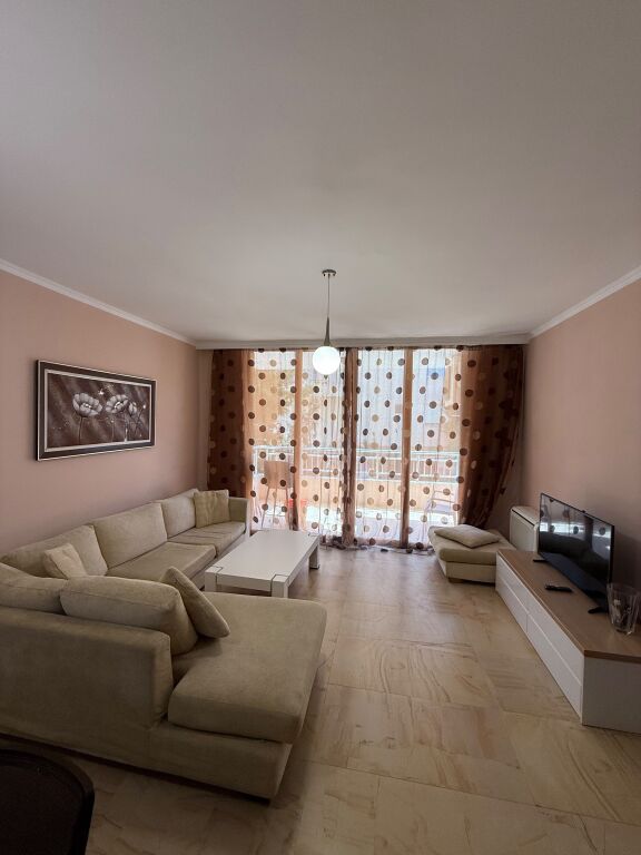 For rent 2+1+2+parking Dry Lake Peti Street 800€