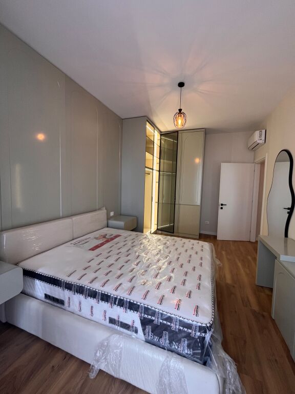Apartament 2+1 me Qira | Bulevardi i Ri | Pallat i Ri