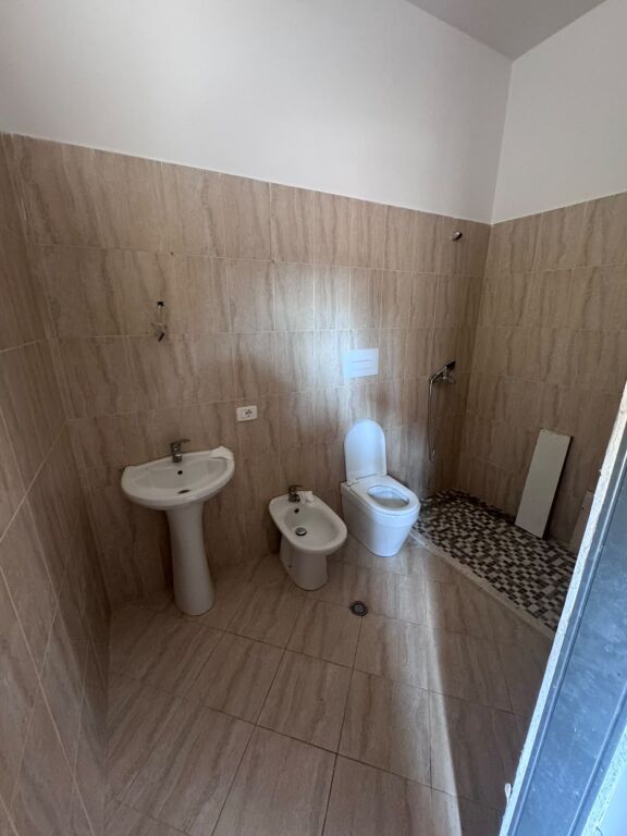 3+1,with veranda,peti street dry lake,250,000 euros