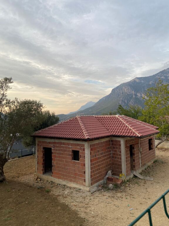 Private house for sale in the village of Tujan