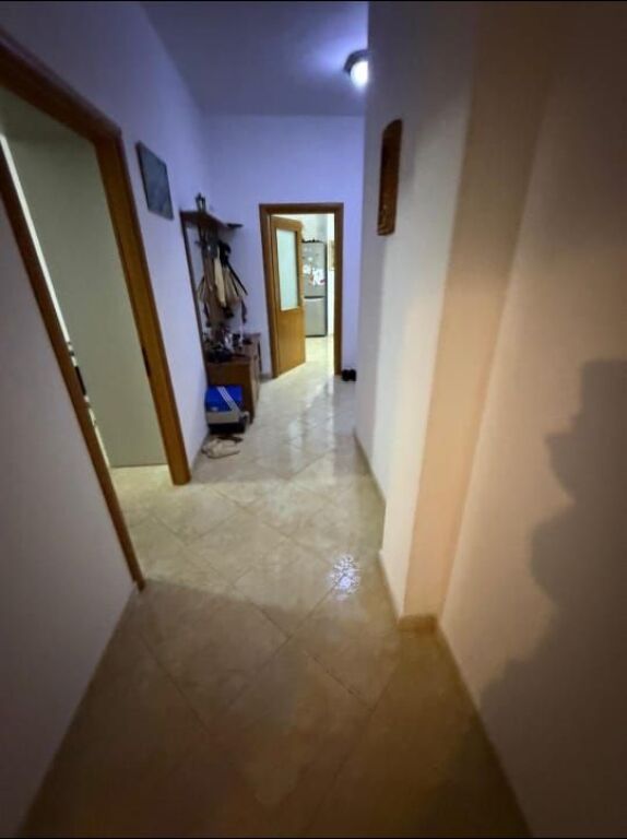 🏡 IN AFFITTO – APPARTAMENTO 2+1 CON 2 BAGNI | CONAD, VLORË 🌊✨