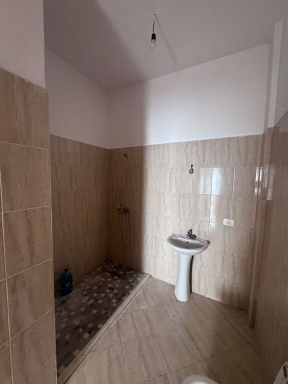 3+1,with veranda,peti street dry lake,250,000 euros