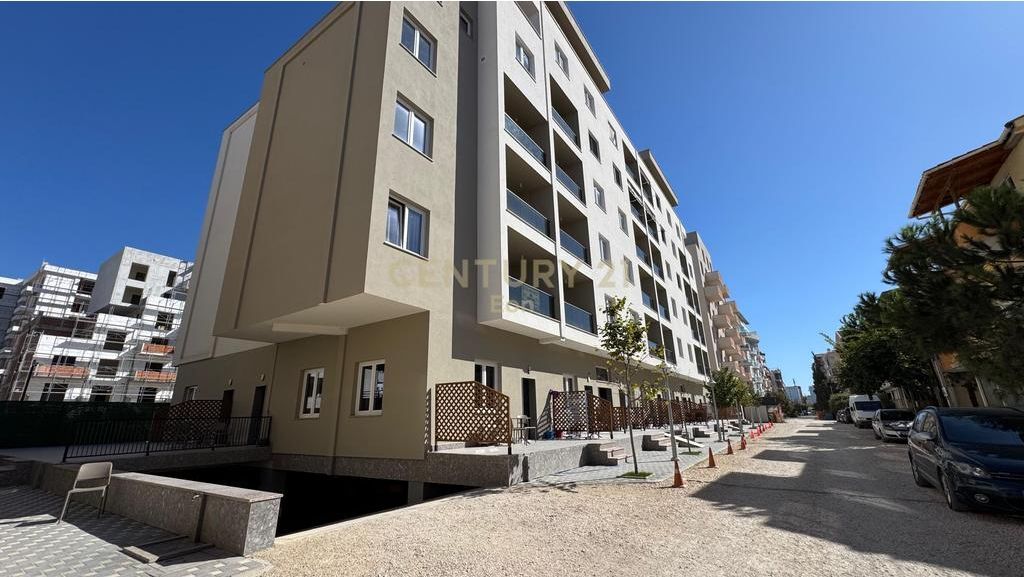 APPARTAMENTO 1+1 IN VENDITA VICINO AL MARE, MOBILIO NUOVO, GOLEM !