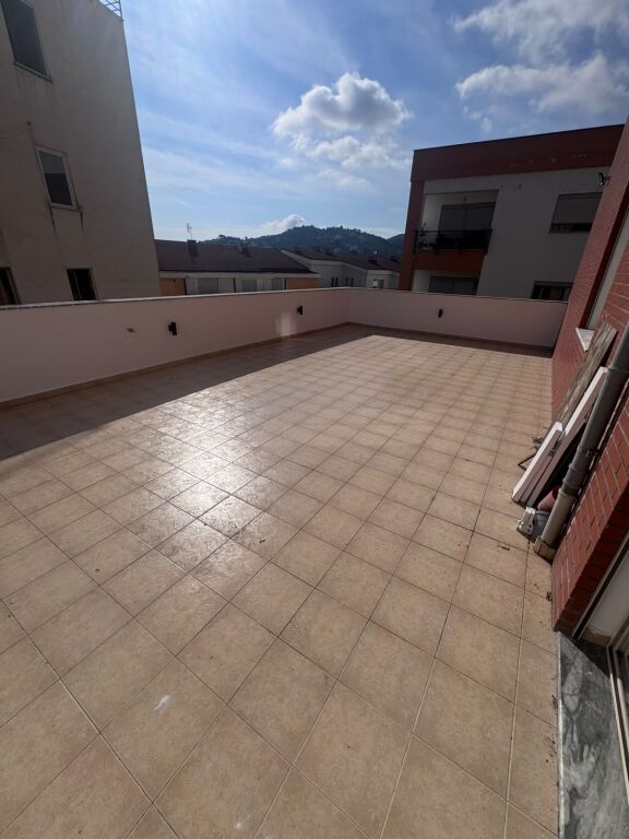 3+1,with veranda,peti street dry lake,250,000 euros