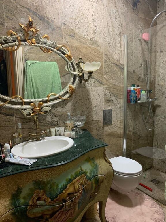 🏡 SHITET APARTAMENT LUKSOZ 2+1+2 – PRANË TV KLAN 📍
